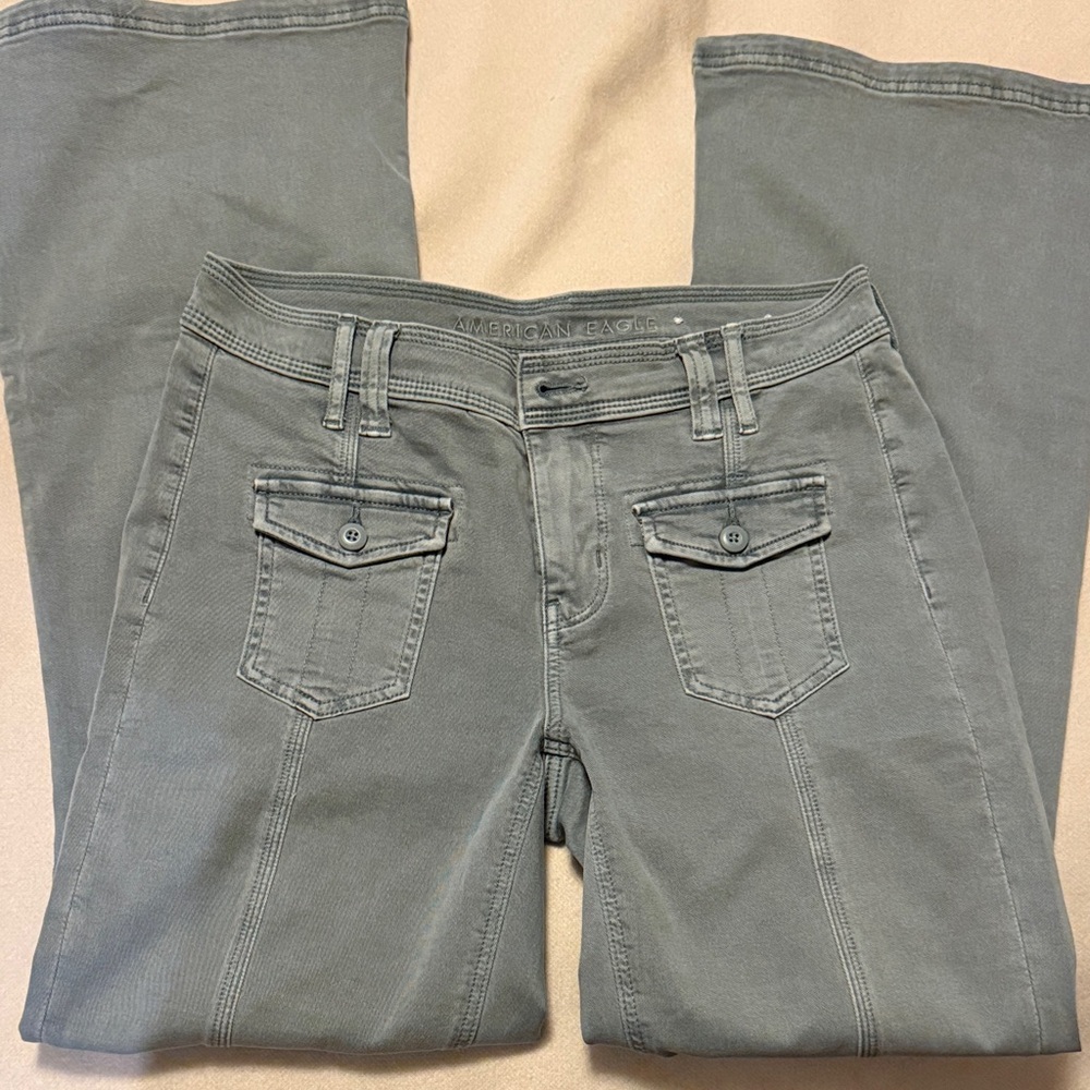 American Eagle Outfitters Women's Flare Jeans in Gray